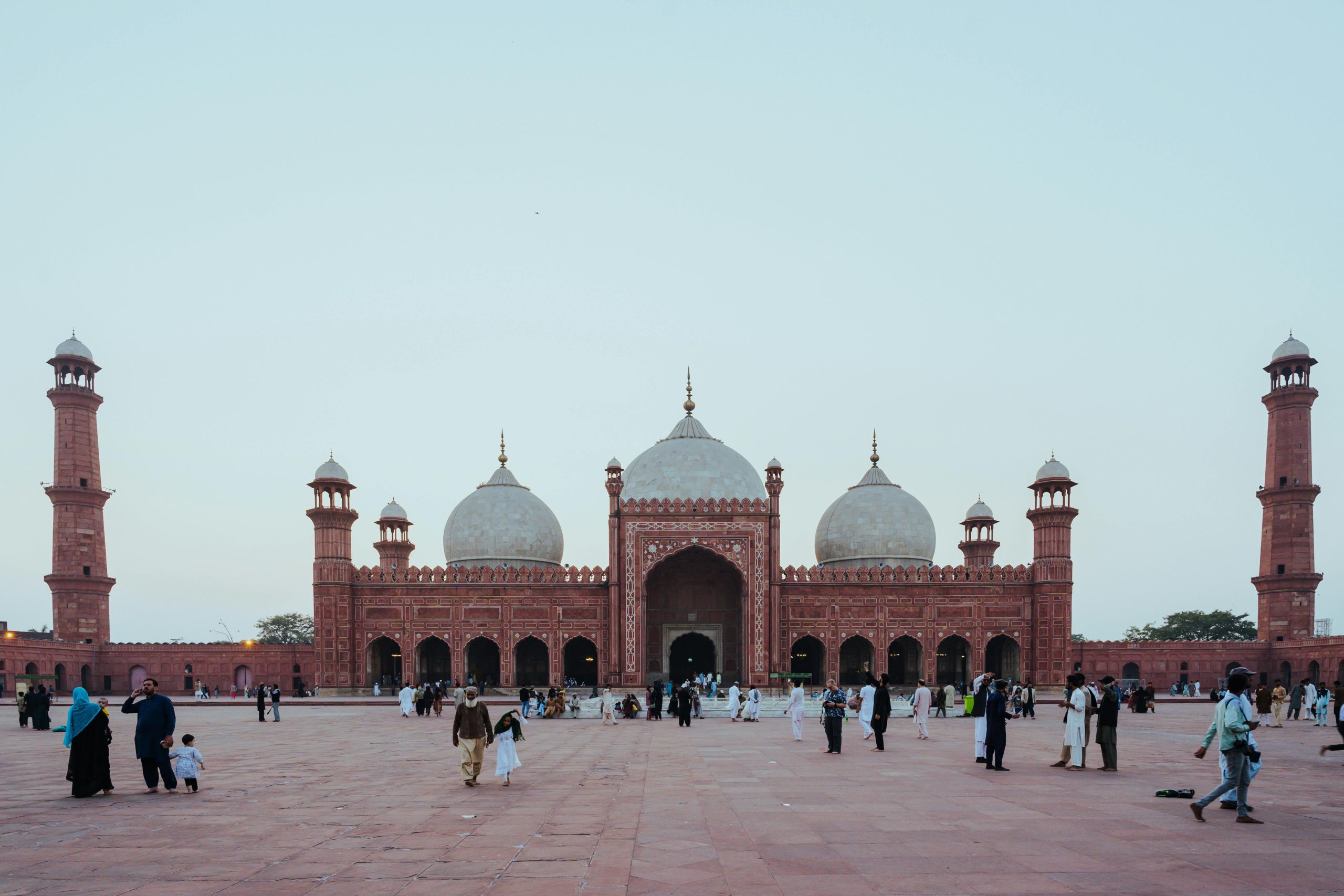 A Cultural Journey Through Lahore: The Heart of Pakistan